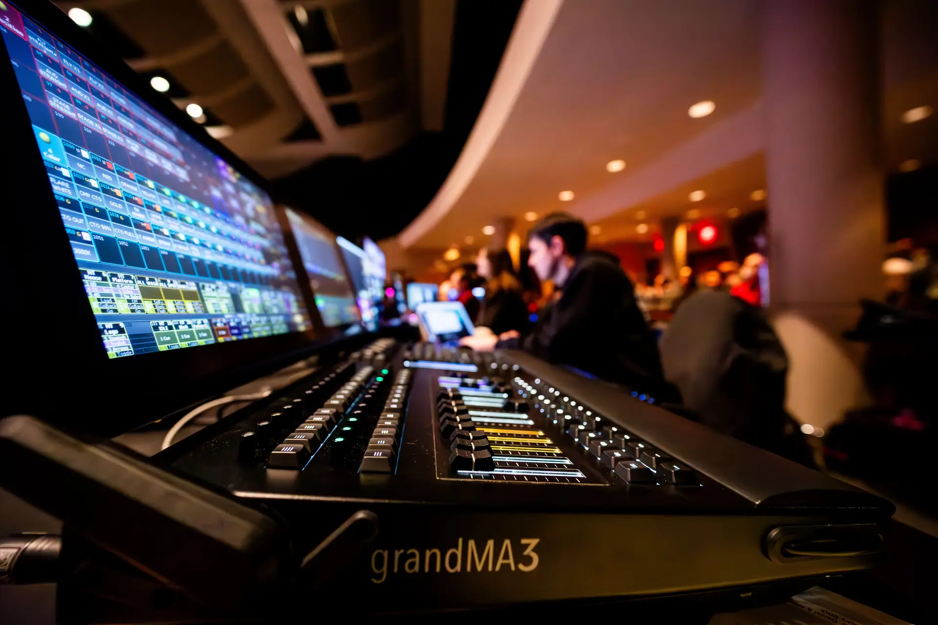 Professional lighting console